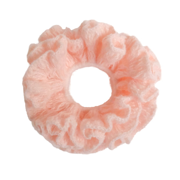 FUWAFUWA CROCHET SCRUNCHIE in PEACH